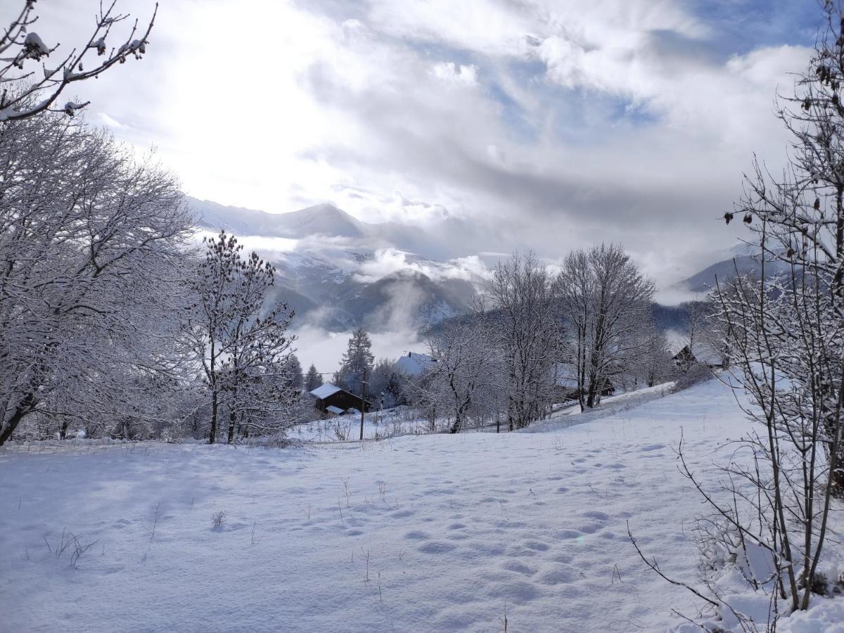 Bel Appartement Au Rez De Chaussee D'Un Chalet Jarrier ภายนอก รูปภาพ