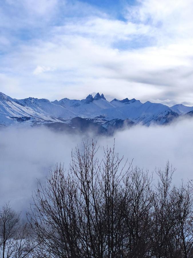 Bel Appartement Au Rez De Chaussee D'Un Chalet Jarrier ภายนอก รูปภาพ